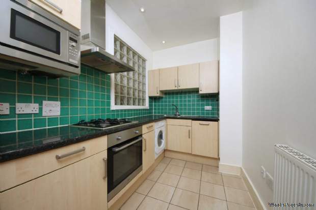 Additional Property Image 2 bedroom Flat for sale in London 16