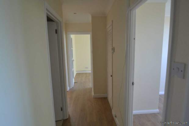 Additional Property Image 2 bedroom Flat for sale in London 6