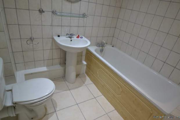 Additional Property Image 2 bedroom Flat for sale in London 11