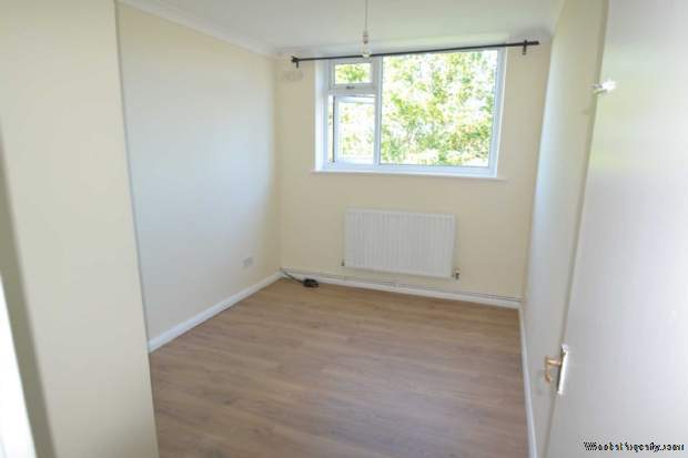 Additional Property Image 2 bedroom Flat for sale in London 13