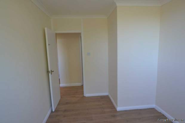 Additional Property Image 2 bedroom Flat for sale in London 16