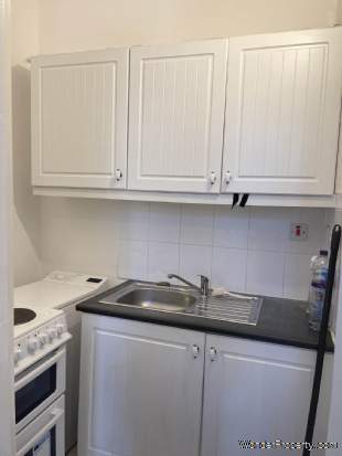 Additional Property Image 1 bedroom Semi Detached to rent in London 4