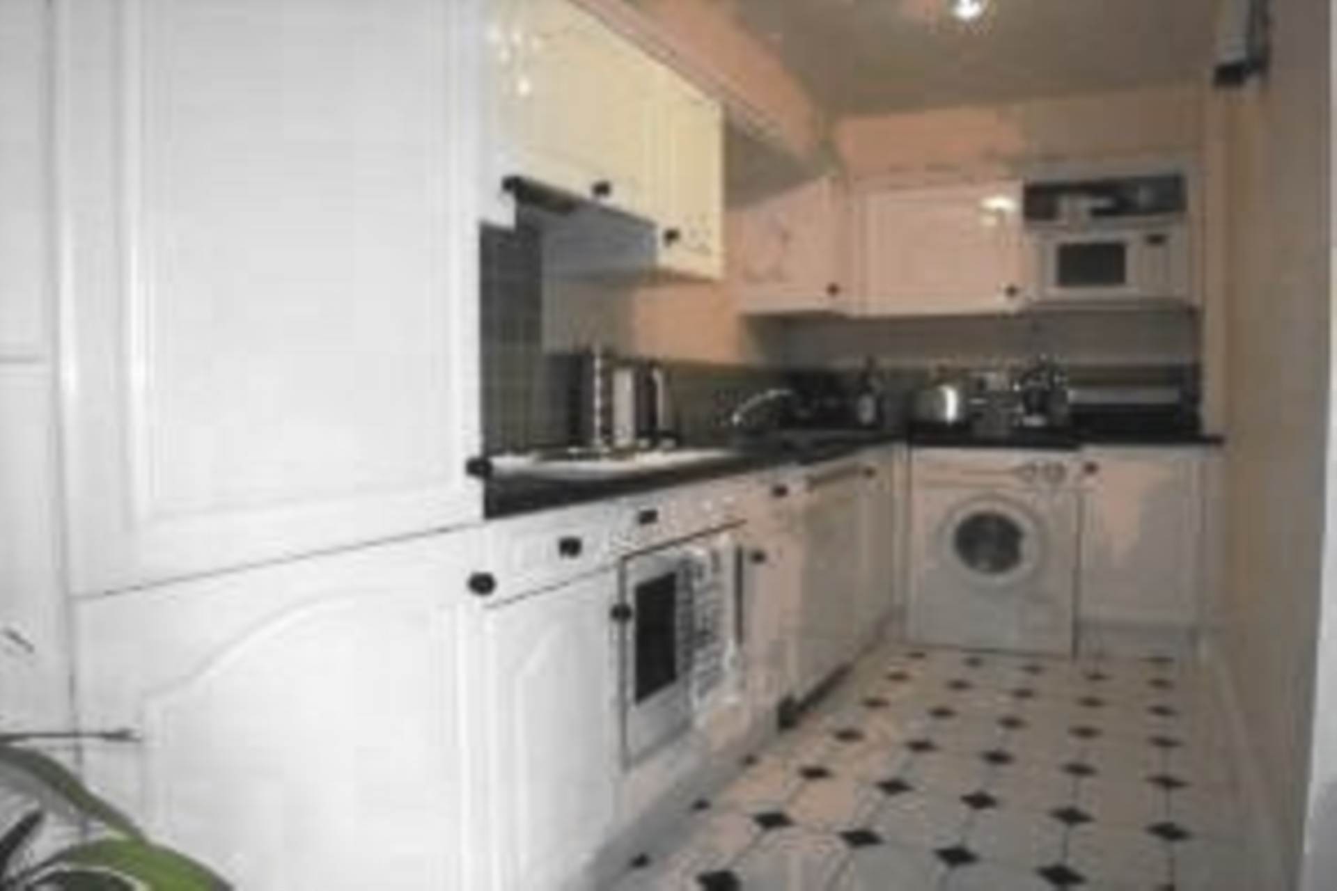 Additional Property Image 2 bedroom Apartment for sale in Southall 9