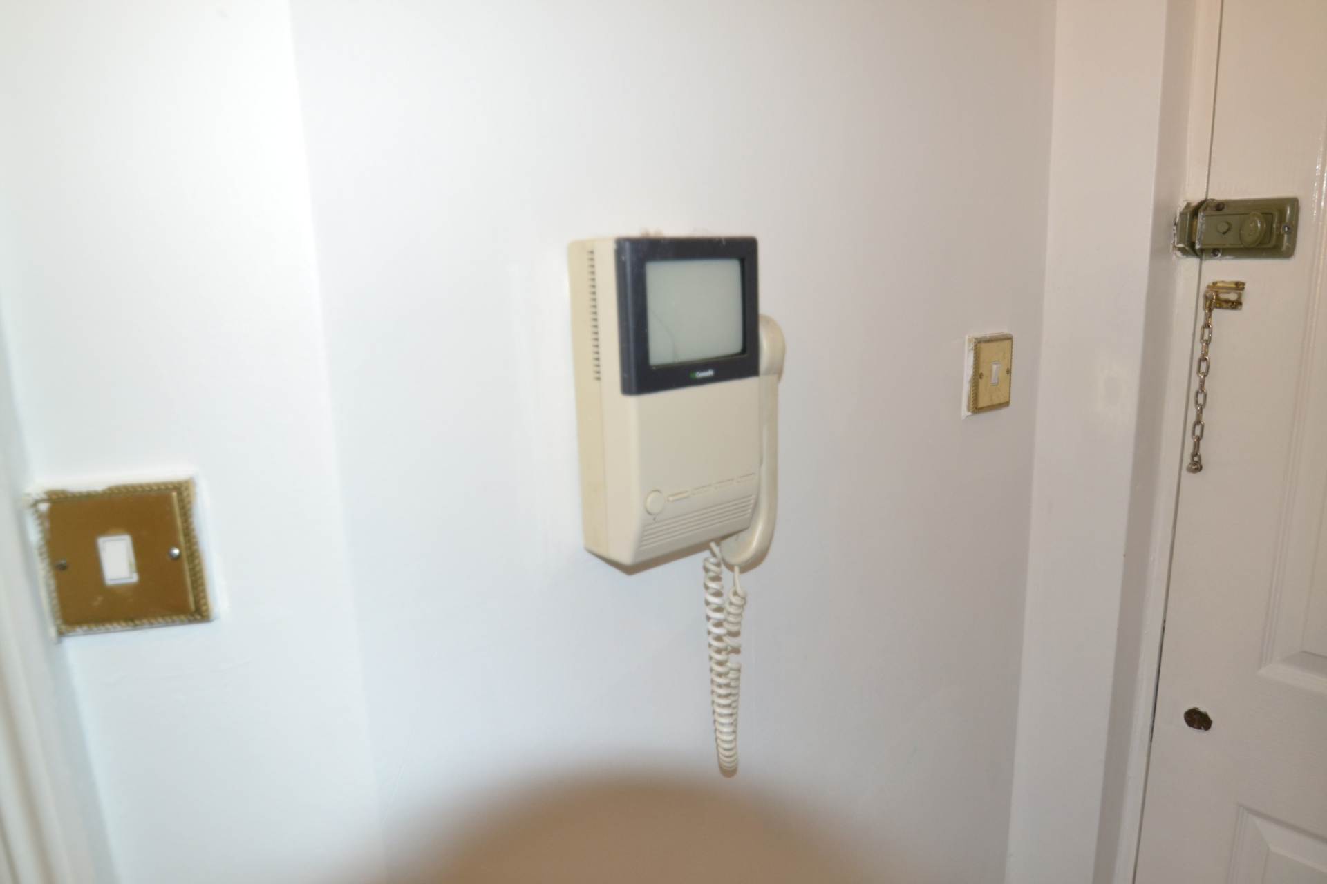 Additional Property Image 2 bedroom Apartment for sale in Southall 10