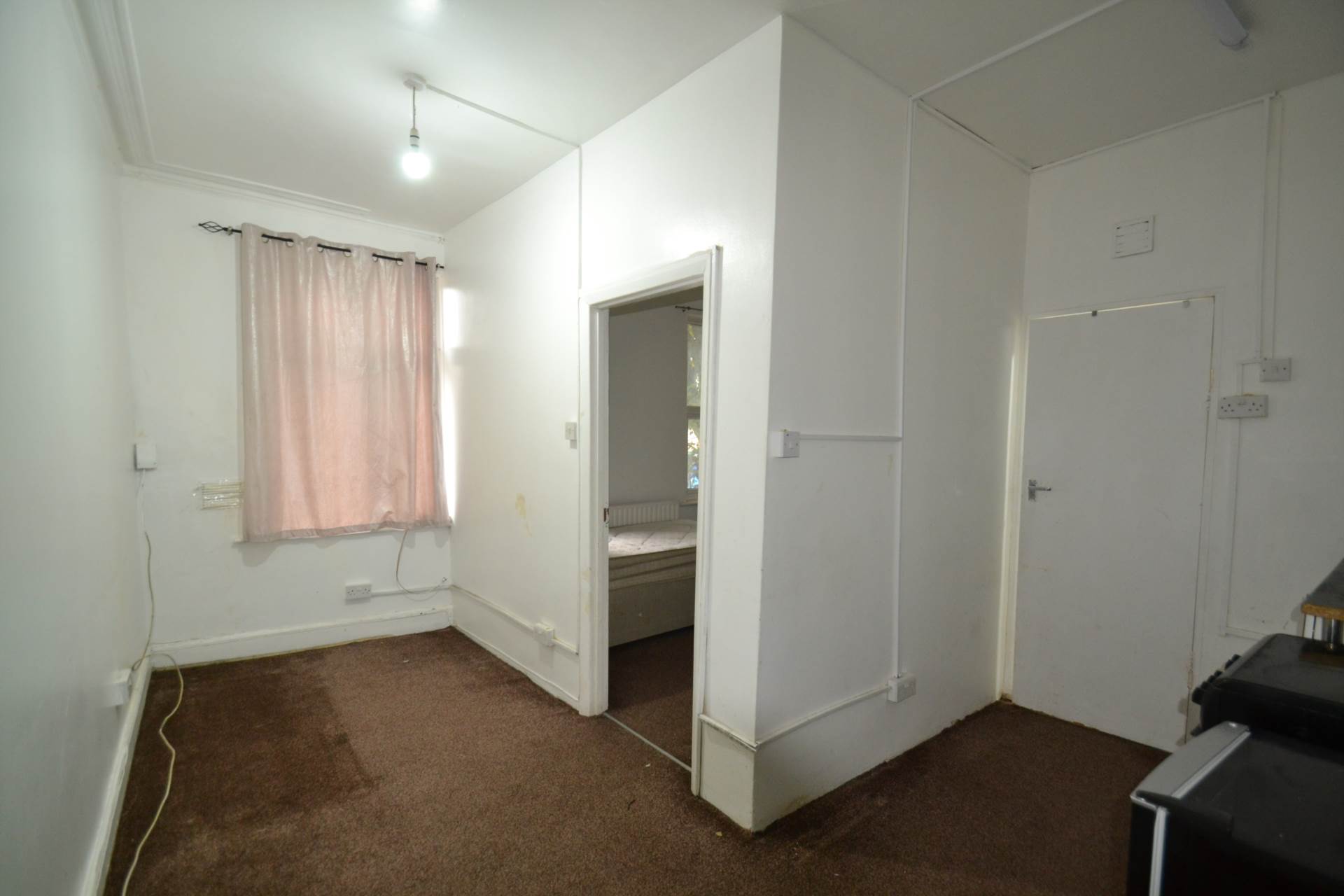 Additional Property Image 1 bedroom Studio to rent in London 7