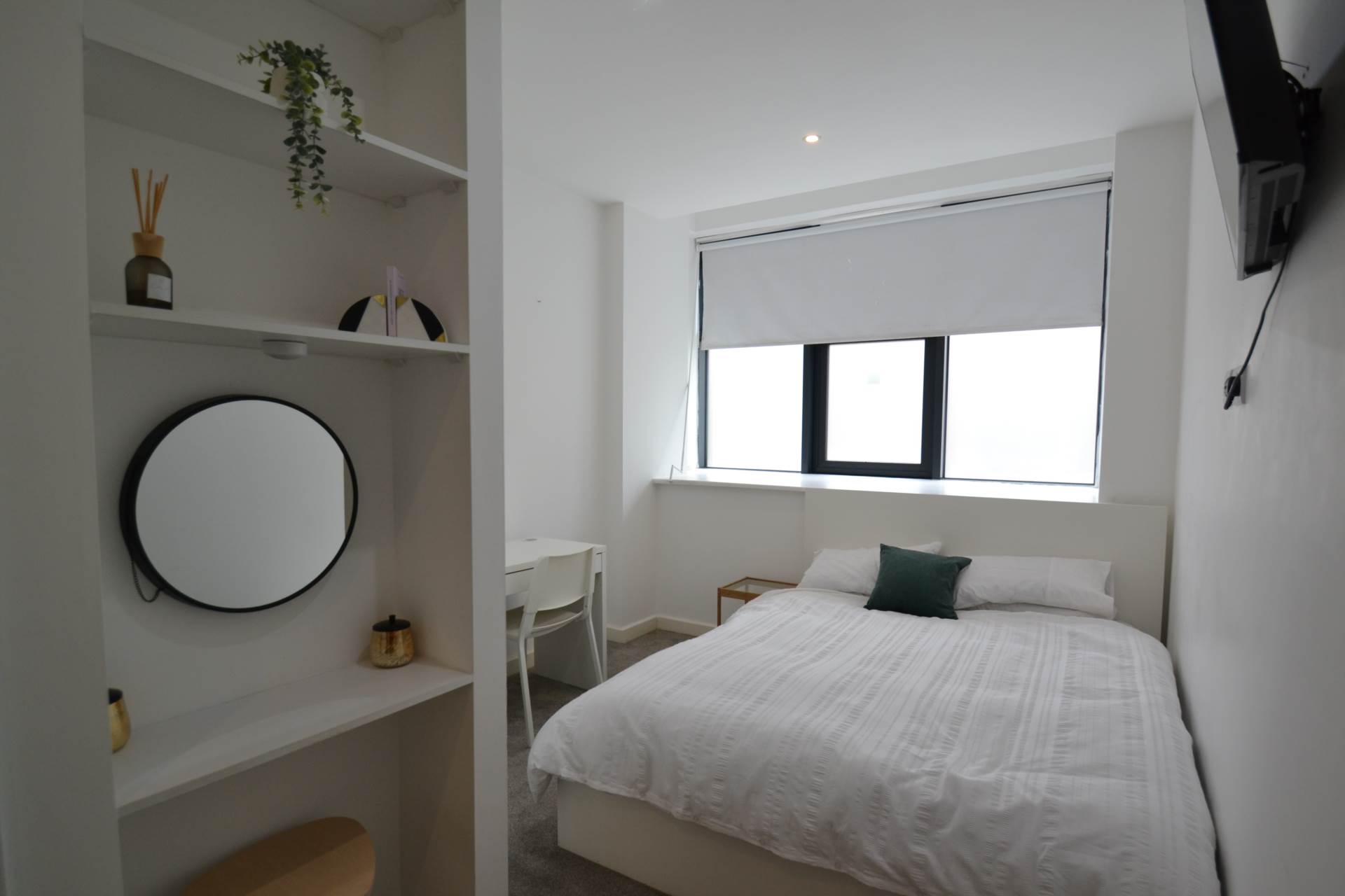 1 bedroom Studio to rent in Kingston Upon Thames