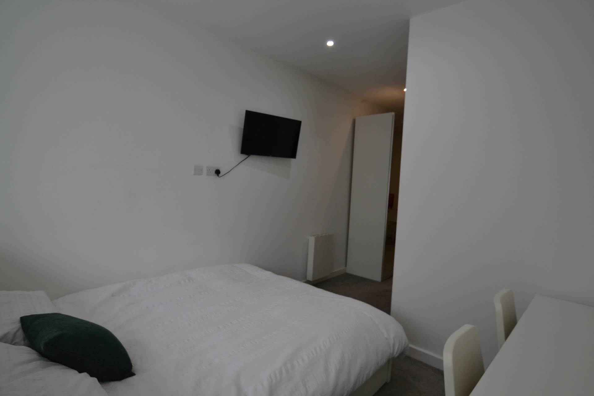 Additional Property Image 1 bedroom Studio to rent in Kingston Upon Thames 2