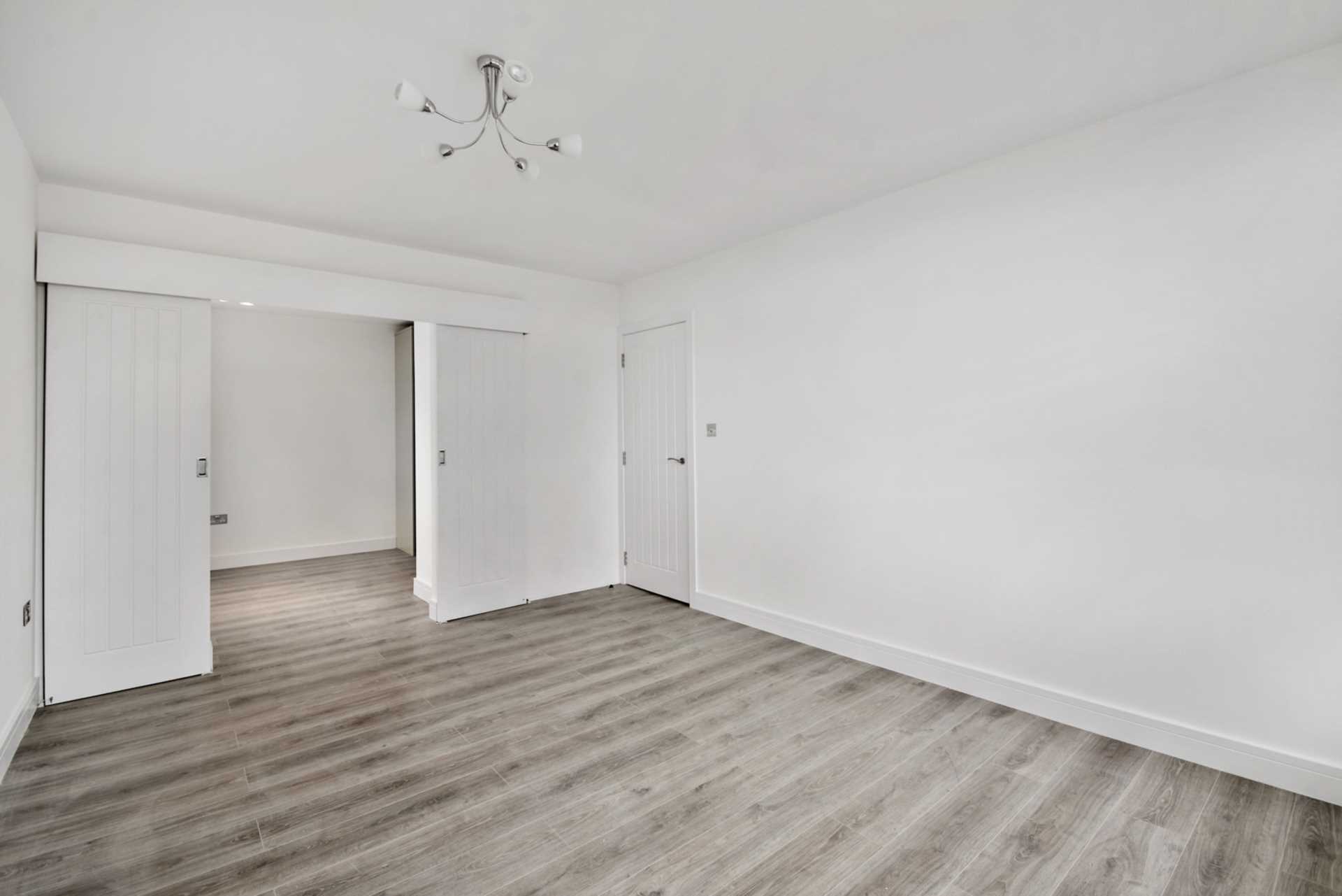 Additional Property Image 3 bedroom Apartment to rent in London 6