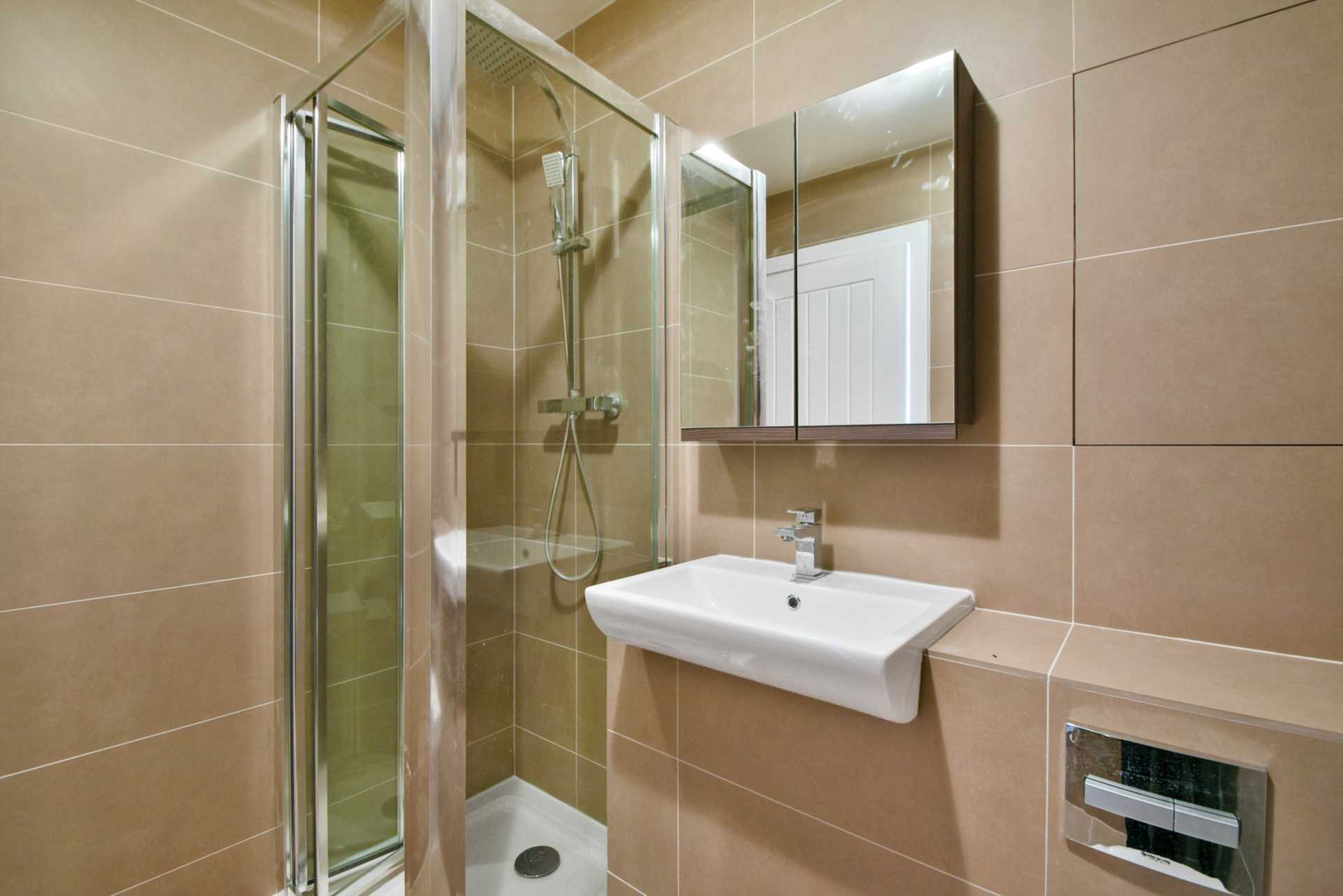 Additional Property Image 3 bedroom Apartment to rent in London 7