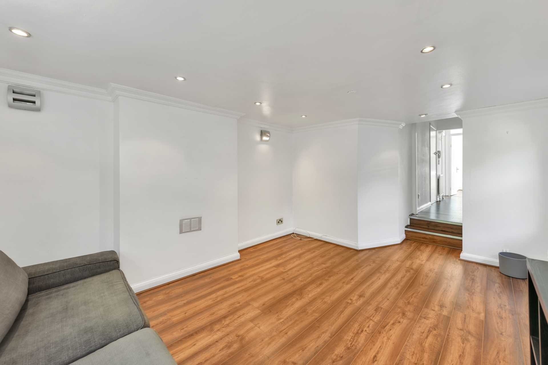 Additional Property Image 2 bedroom Flat to rent in London 3