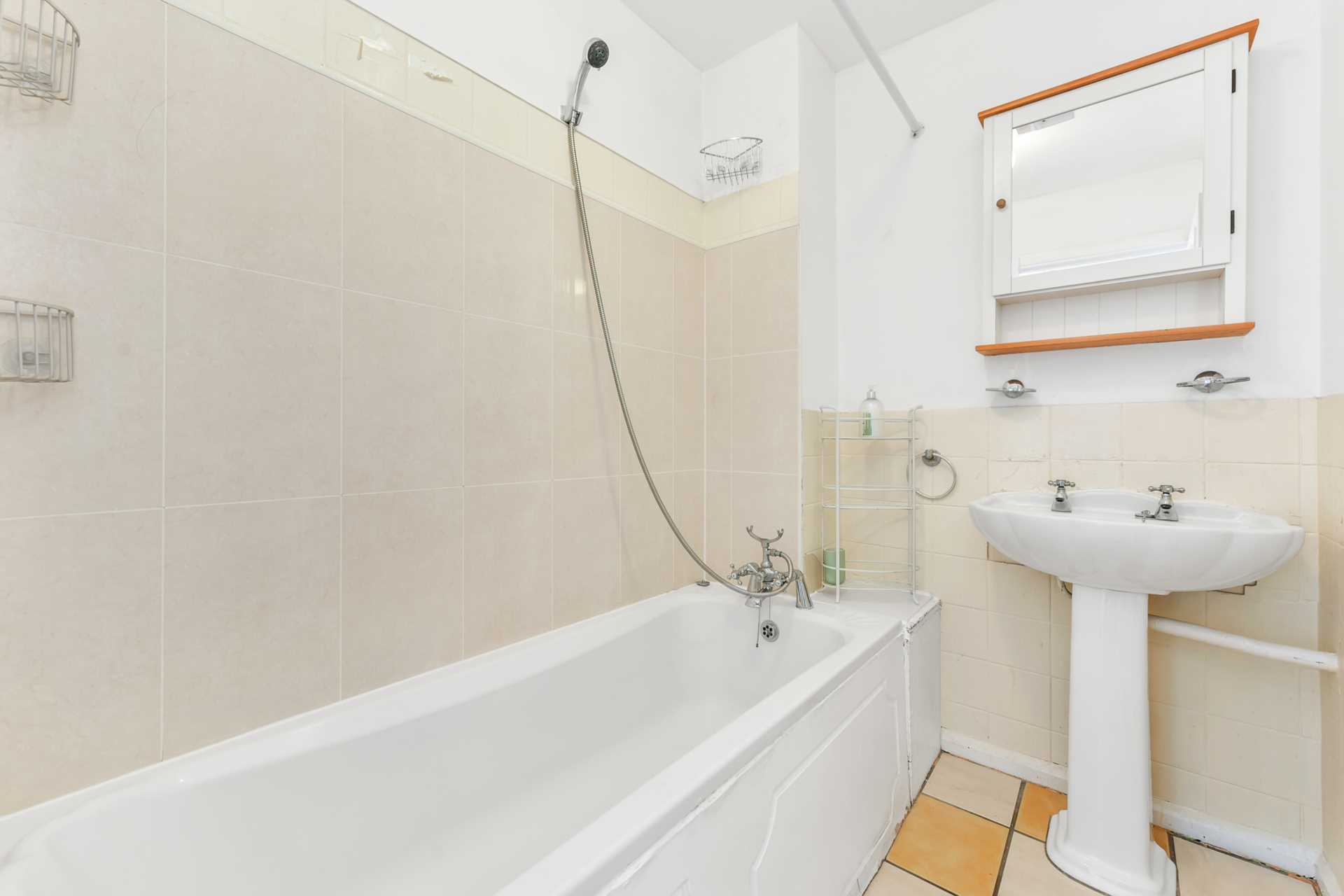 Additional Property Image 2 bedroom Flat to rent in London 6