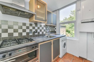2 bedroom Flat to rent in London