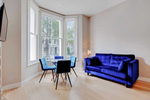 2 bedroom Flat to rent in London