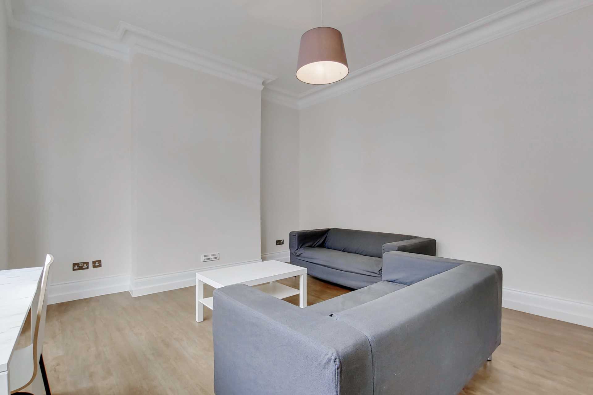 Additional Property Image 3 bedroom Flat to rent in London 5