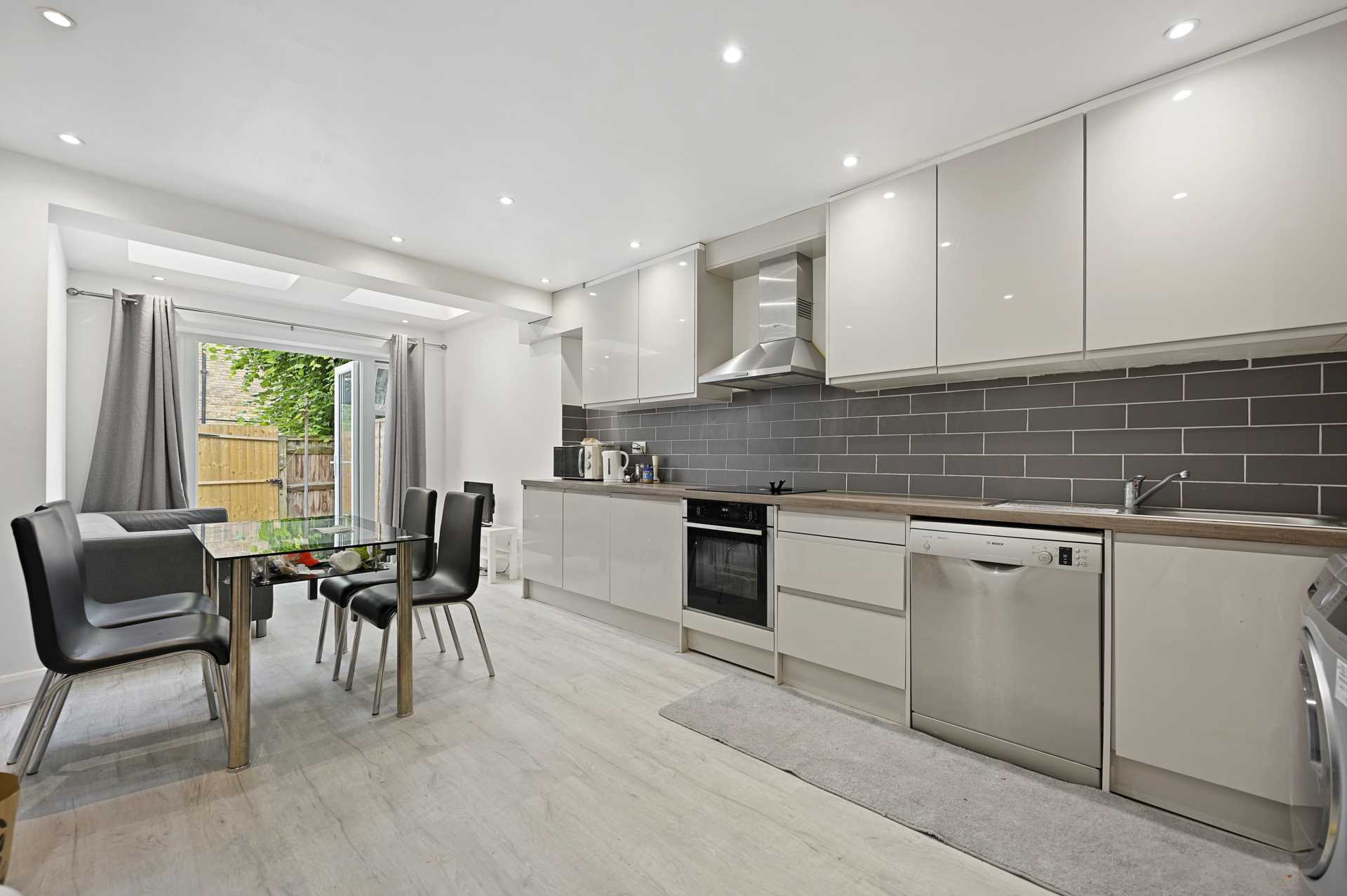 Additional Property Image 4 bedroom House to rent in London 2