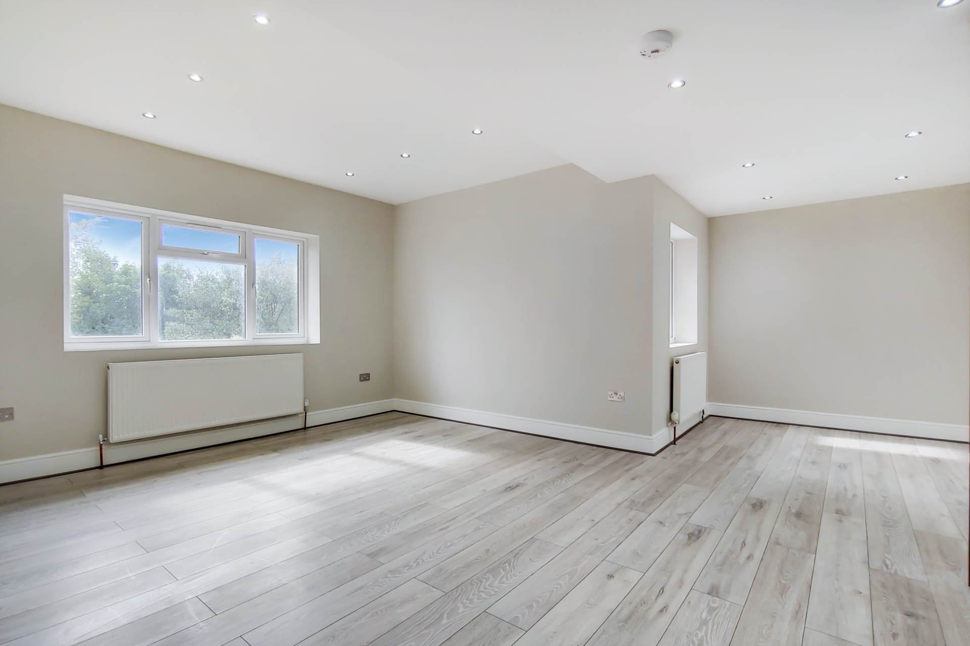 Additional Property Image 3 bedroom Flat to rent in London 7