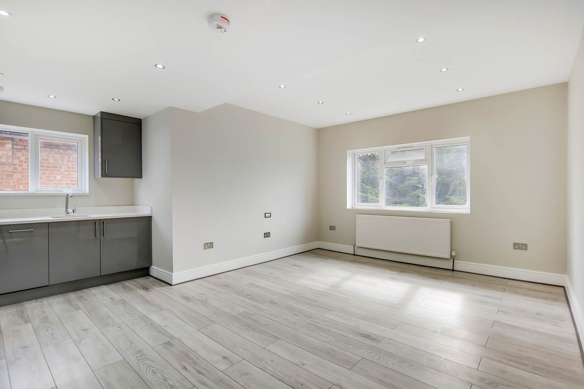 Additional Property Image 3 bedroom Flat to rent in London 8
