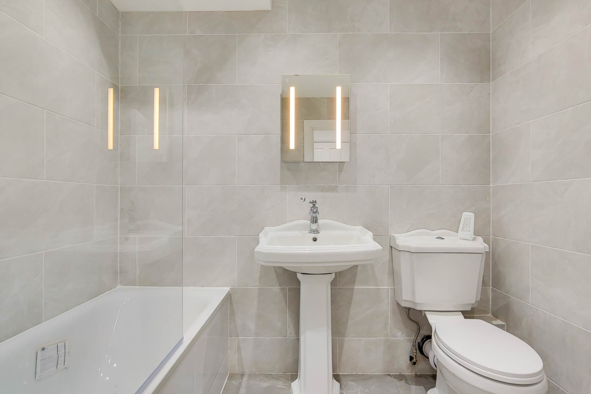 Additional Property Image 3 bedroom Flat to rent in London 11