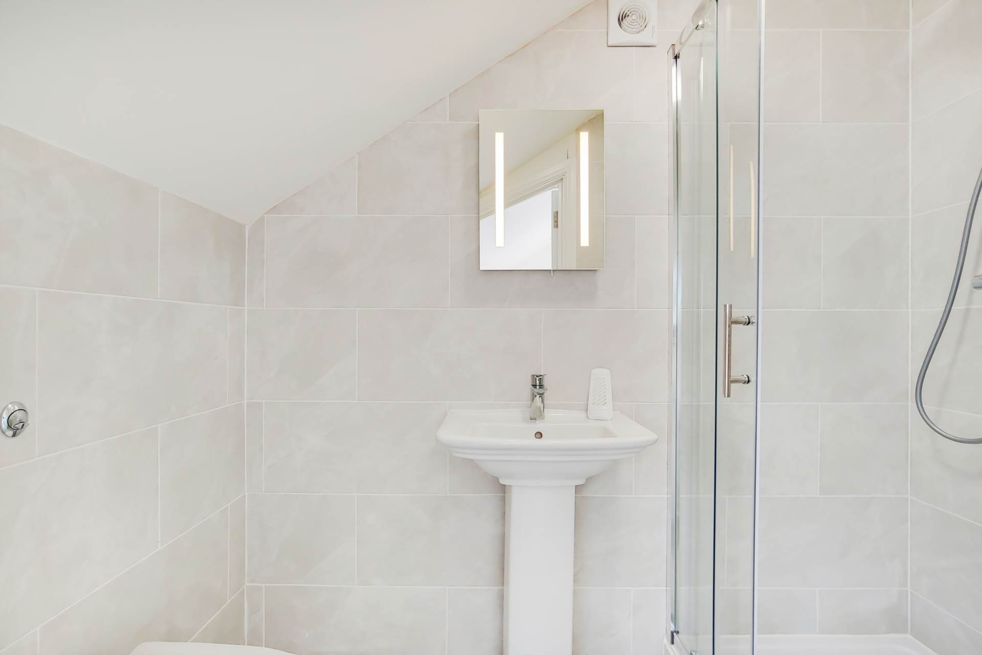 Additional Property Image 3 bedroom Flat to rent in London 14