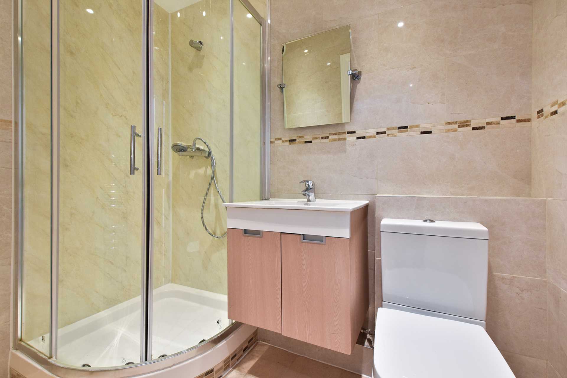 Additional Property Image 2 bedroom Flat to rent in London 8