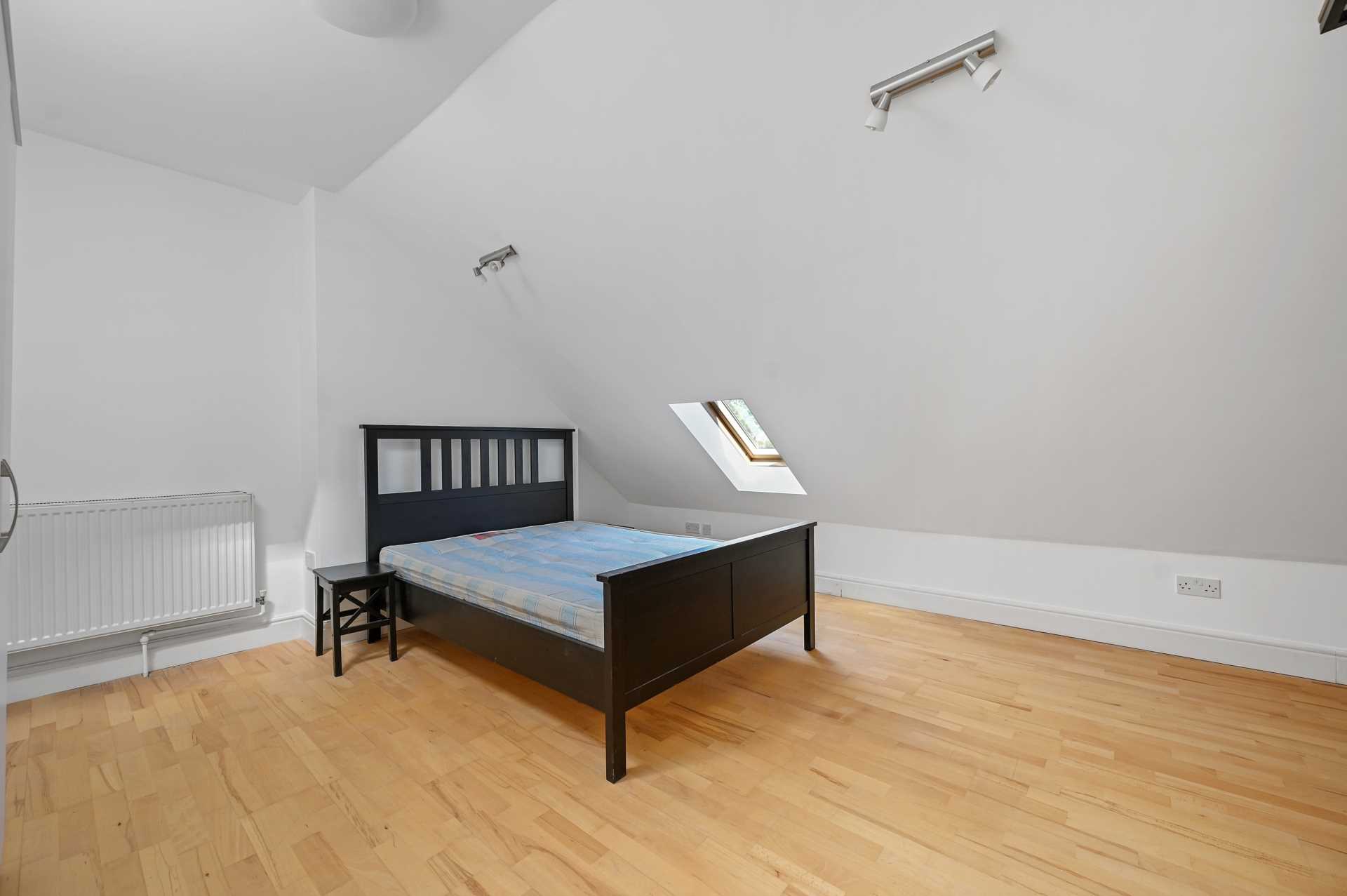 Additional Property Image 3 bedroom Flat to rent in London 7