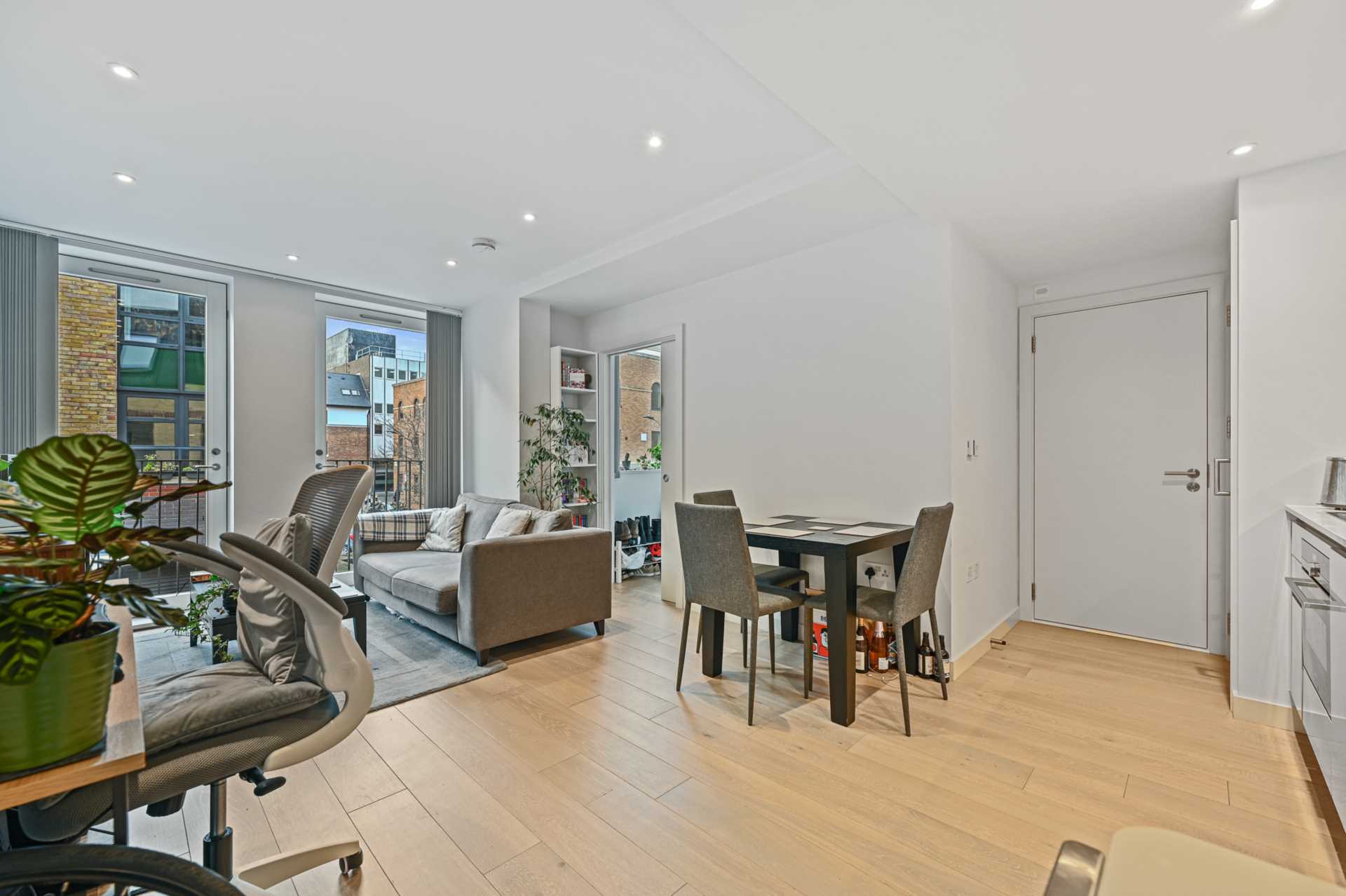 Additional Property Image 1 bedroom Apartment for sale in London 3