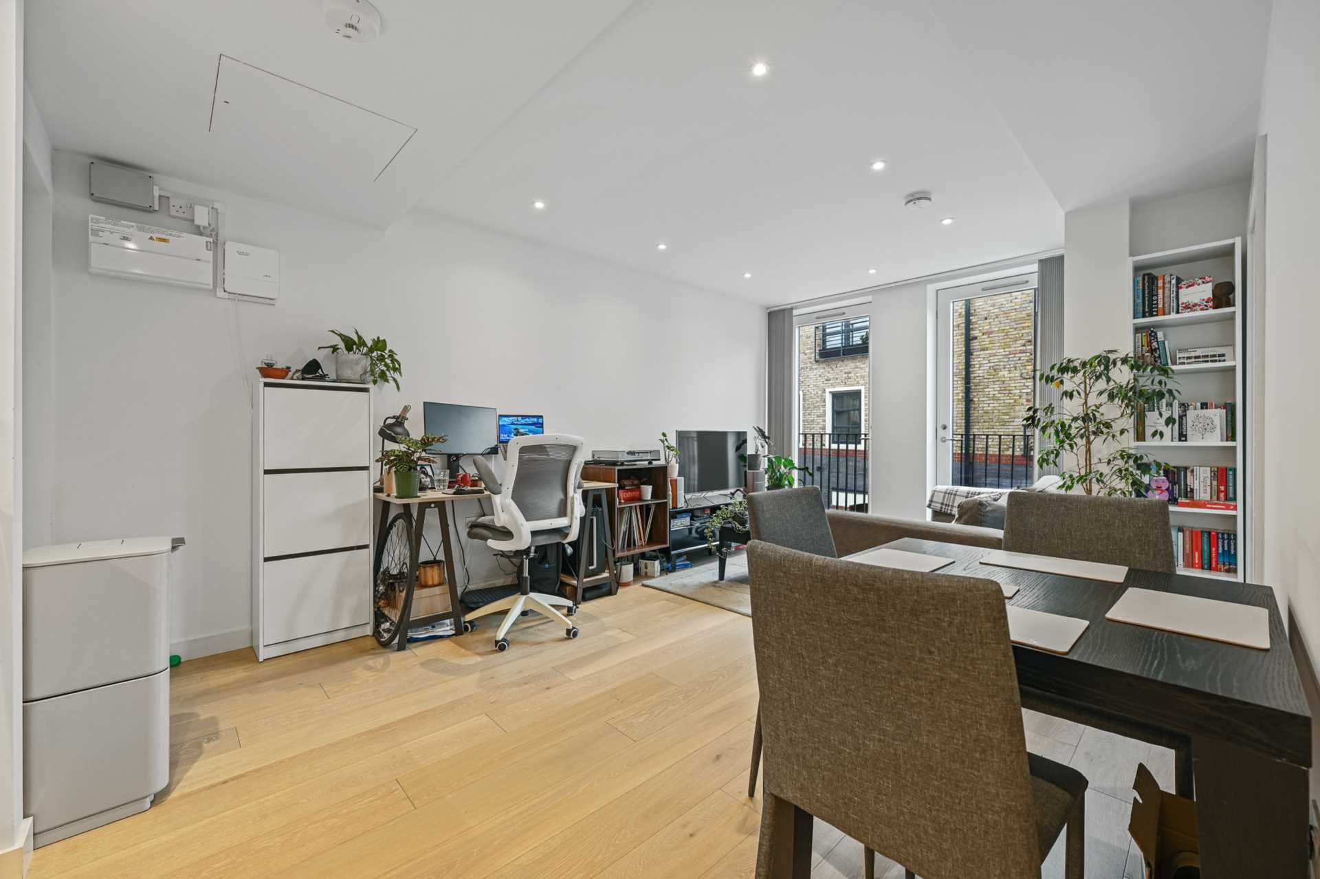 Additional Property Image 1 bedroom Apartment for sale in London 5