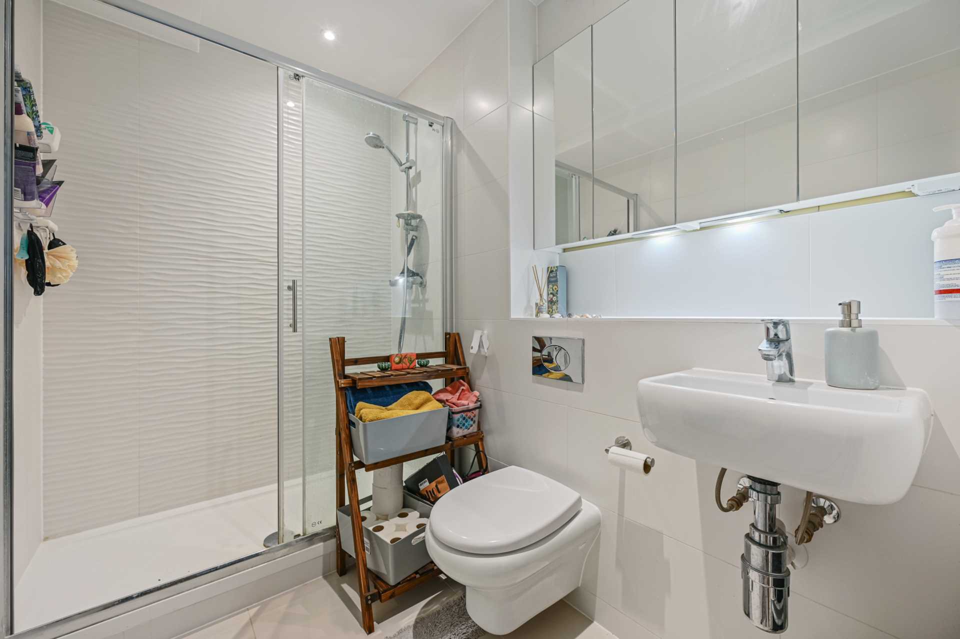 Additional Property Image 1 bedroom Apartment for sale in London 10