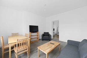4 bedroom Flat to rent in London