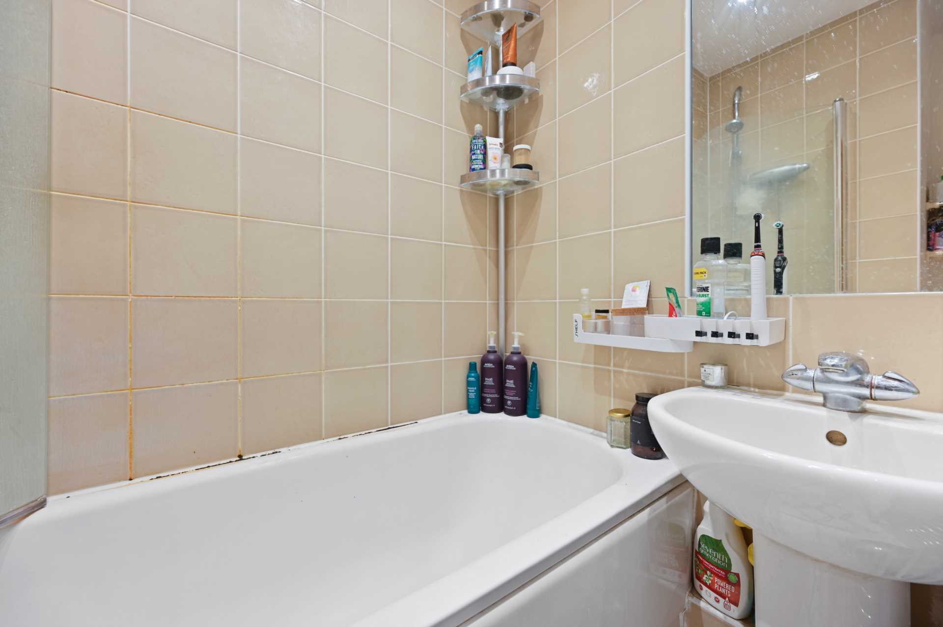 Additional Property Image 1 bedroom Flat to rent in London 7