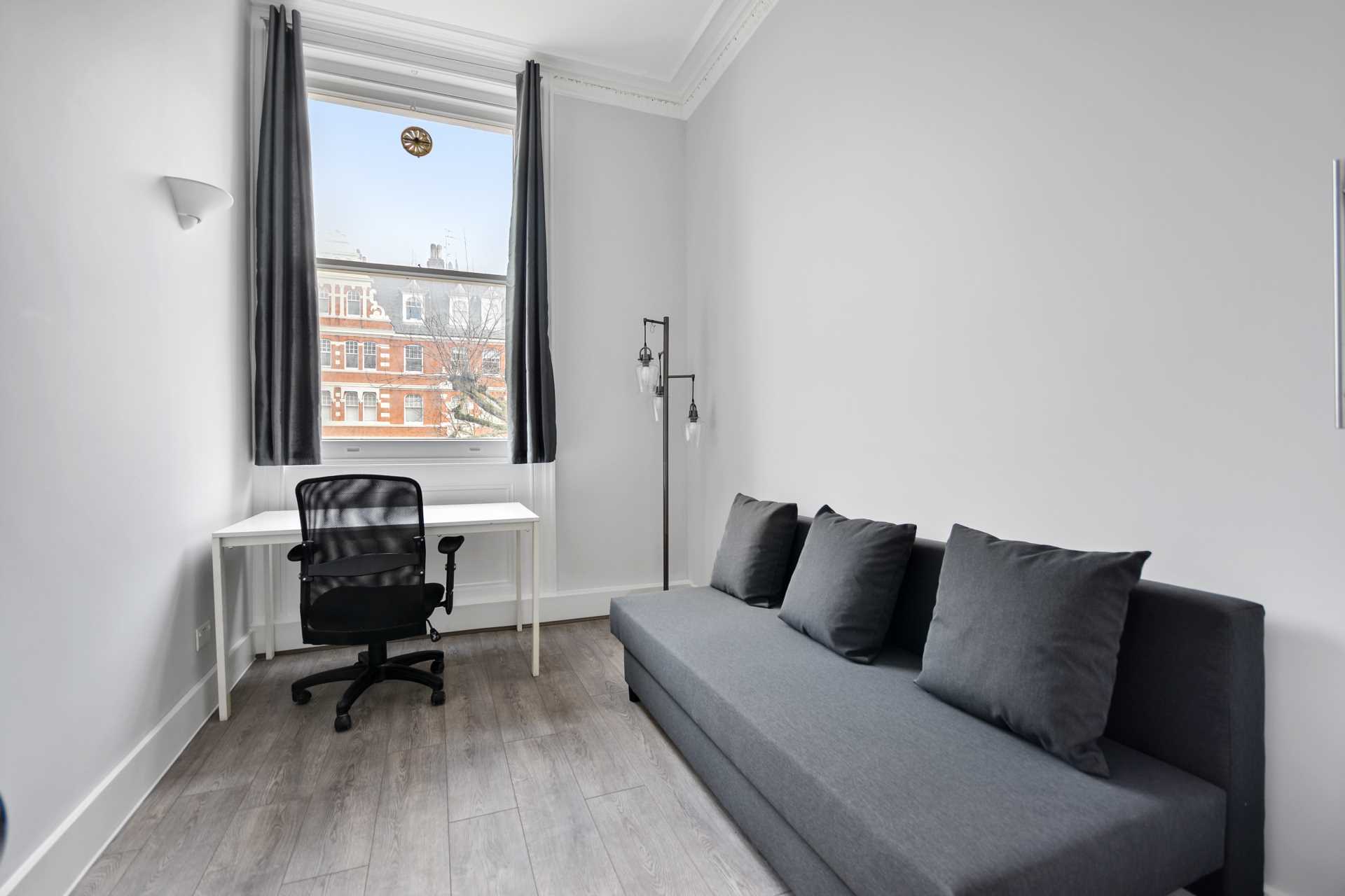 Additional Property Image 1 bedroom Flat for sale in London 4