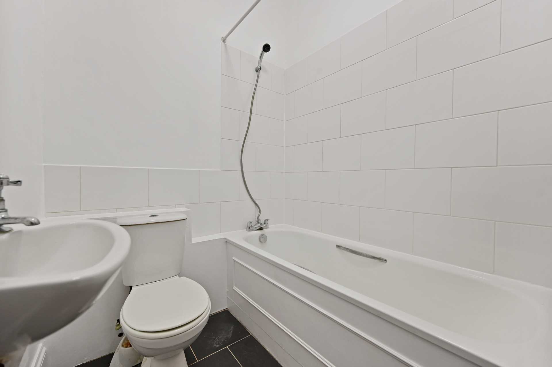 Additional Property Image 1 bedroom Flat to rent in London 10