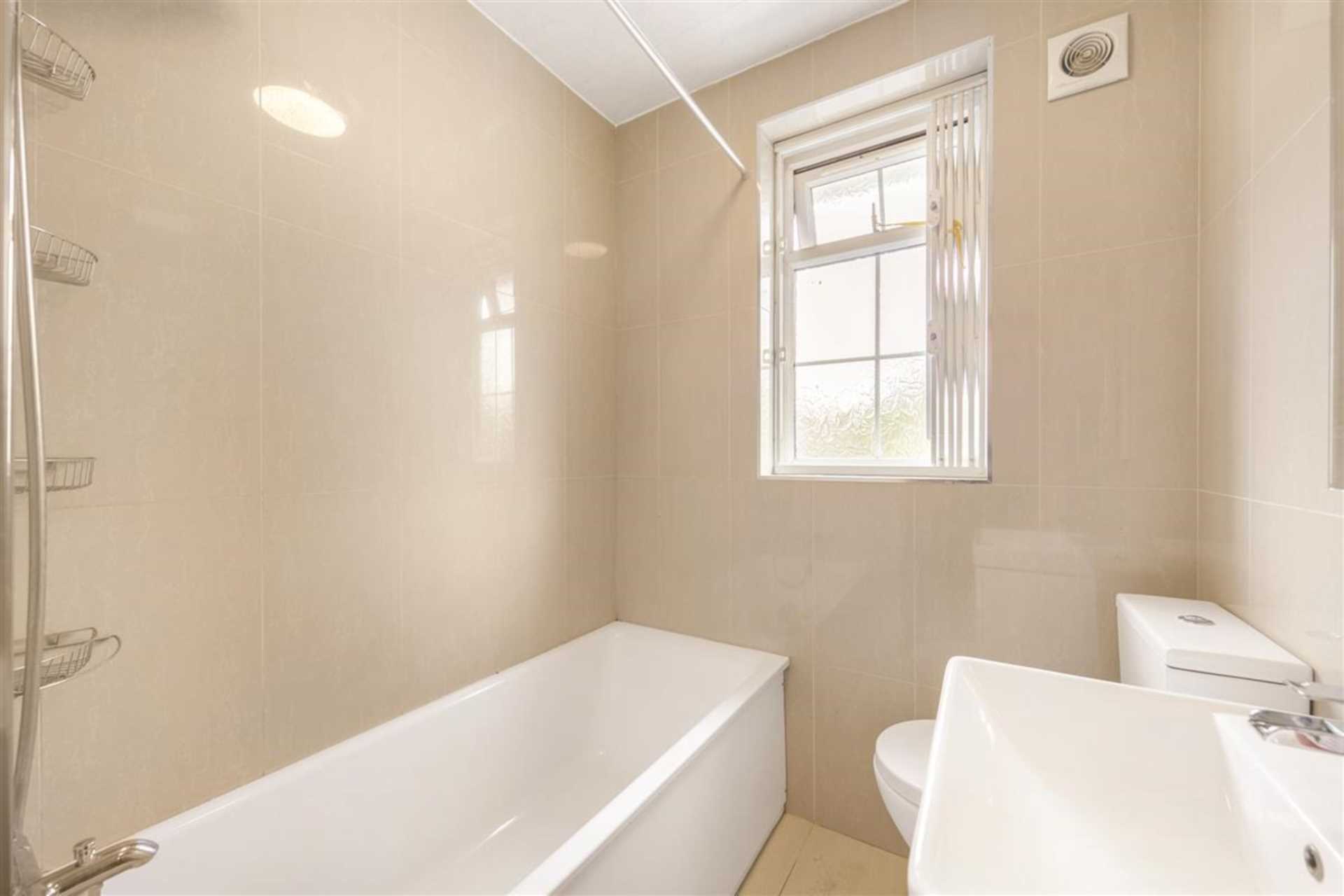 Additional Property Image 4 bedroom Terraced for sale in London 6