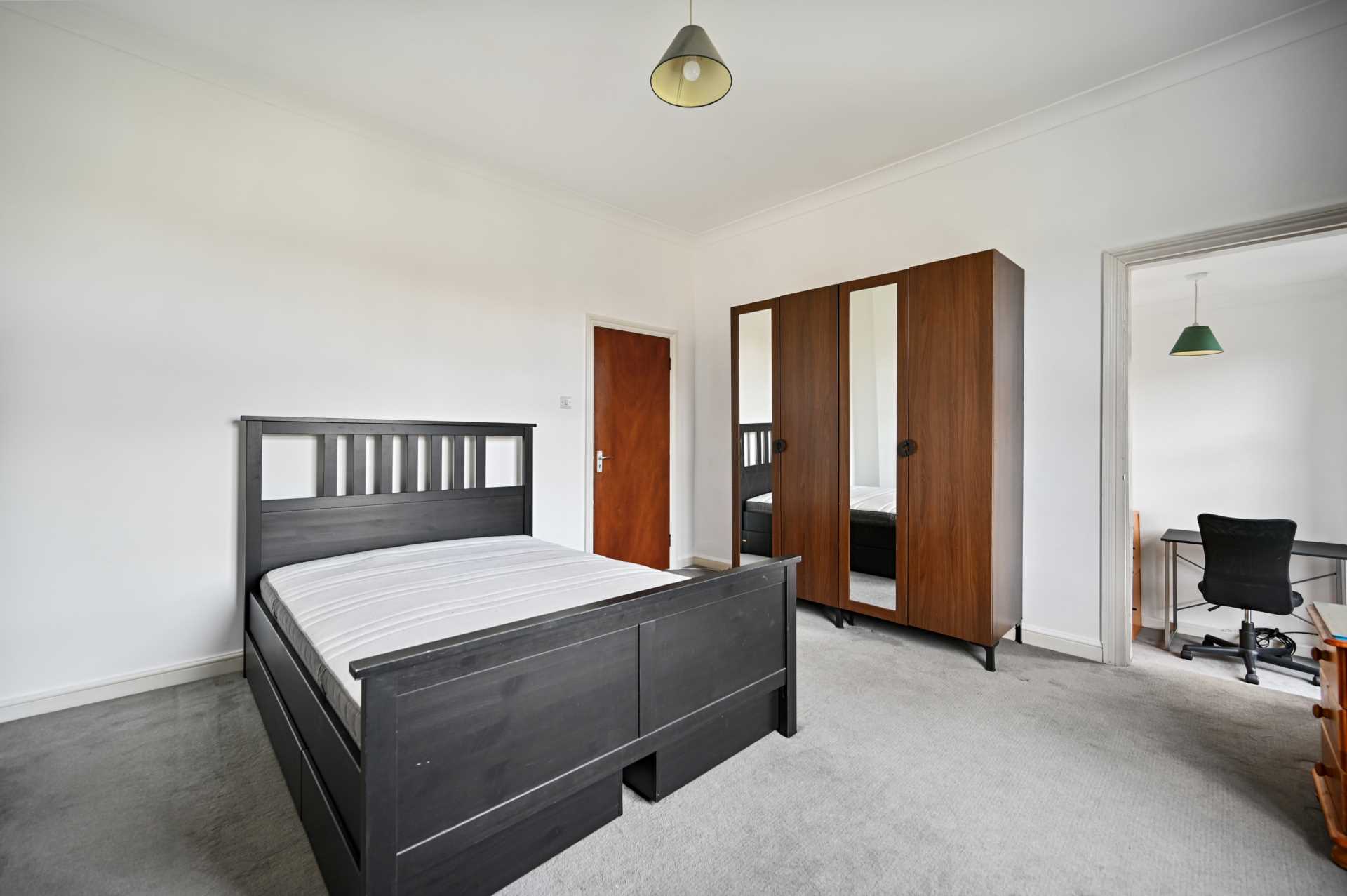 Additional Property Image 1 bedroom Flat for sale in London 6