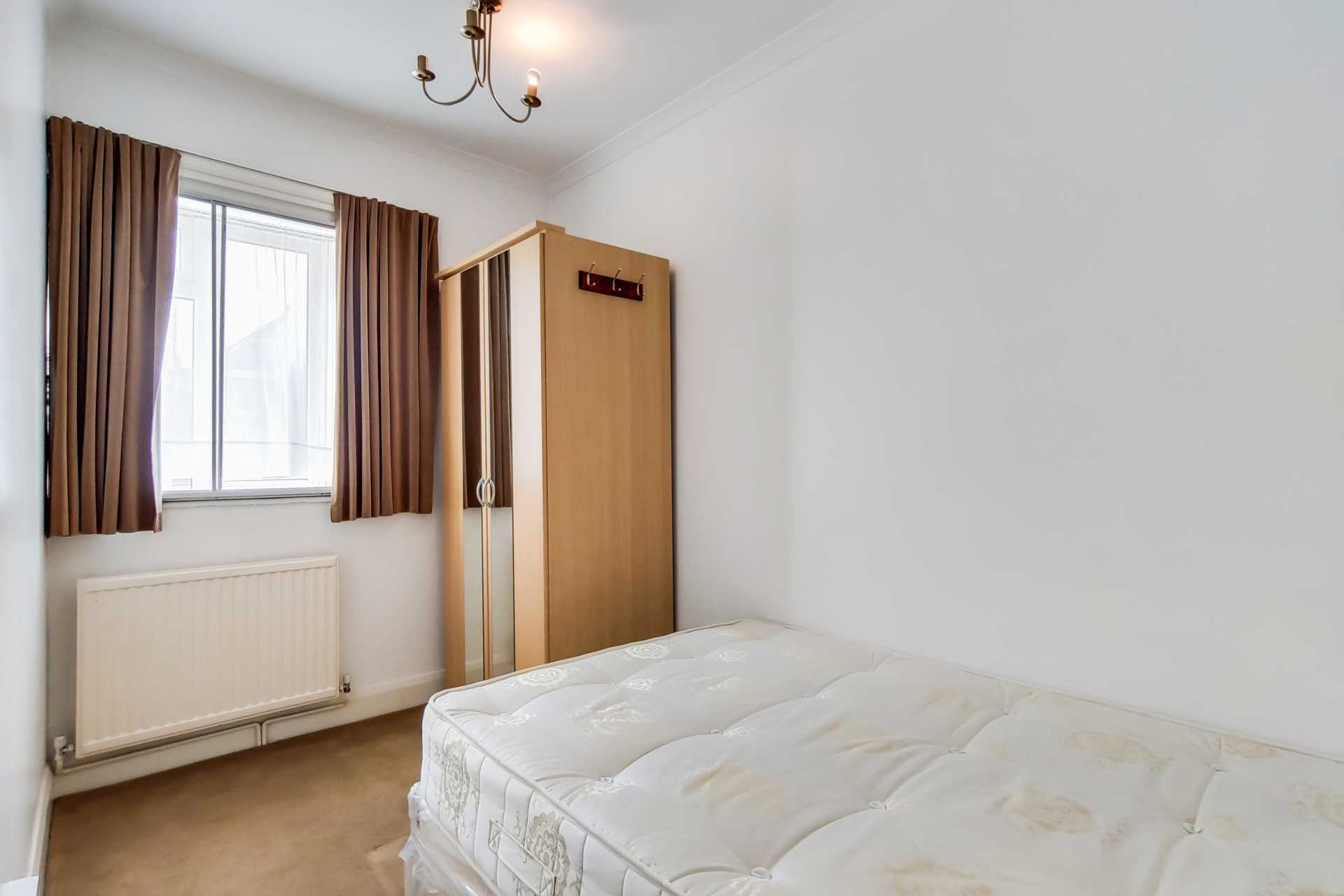 Additional Property Image 2 bedroom Flat for sale in London 2