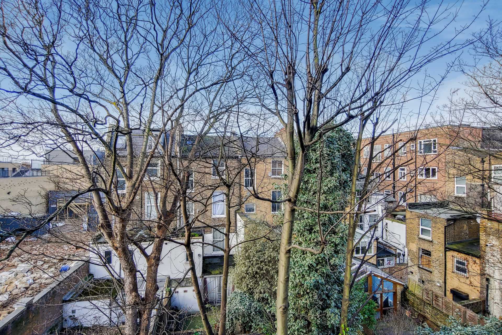 Additional Property Image 2 bedroom Flat for sale in London 8