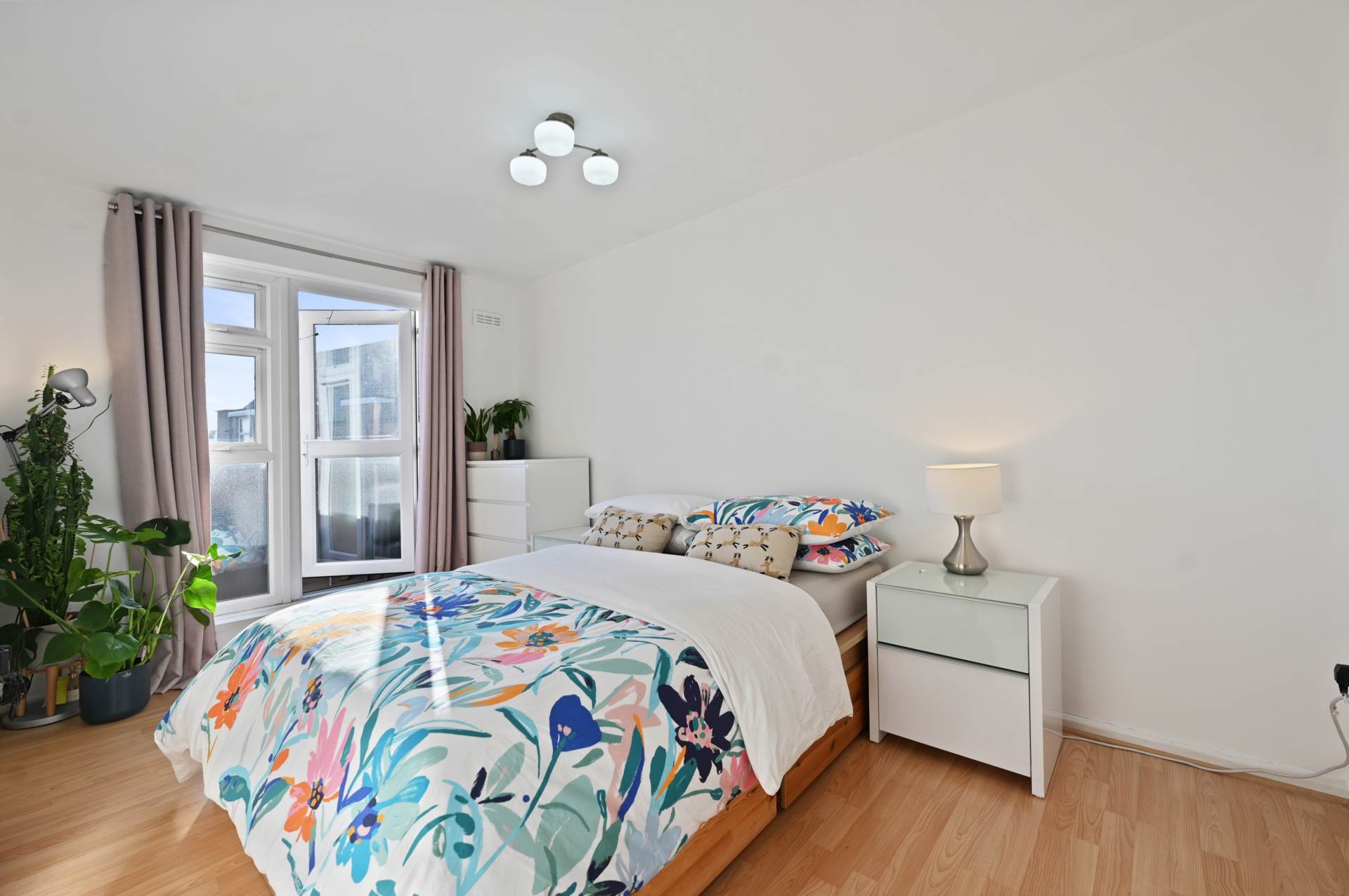 Additional Property Image 1 bedroom Flat for sale in London 4