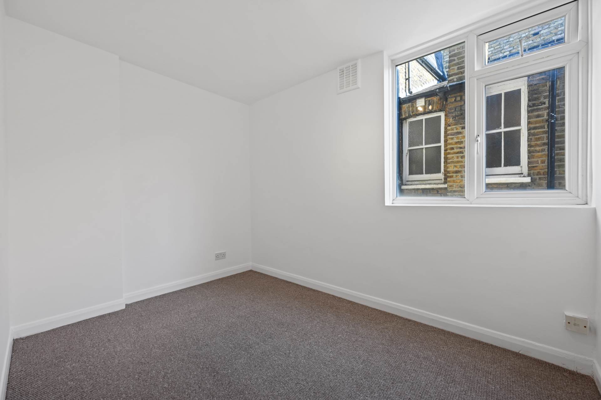Additional Property Image 2 bedroom Flat for sale in London 3