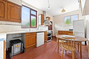 4 bedroom Semi Detached for sale in London