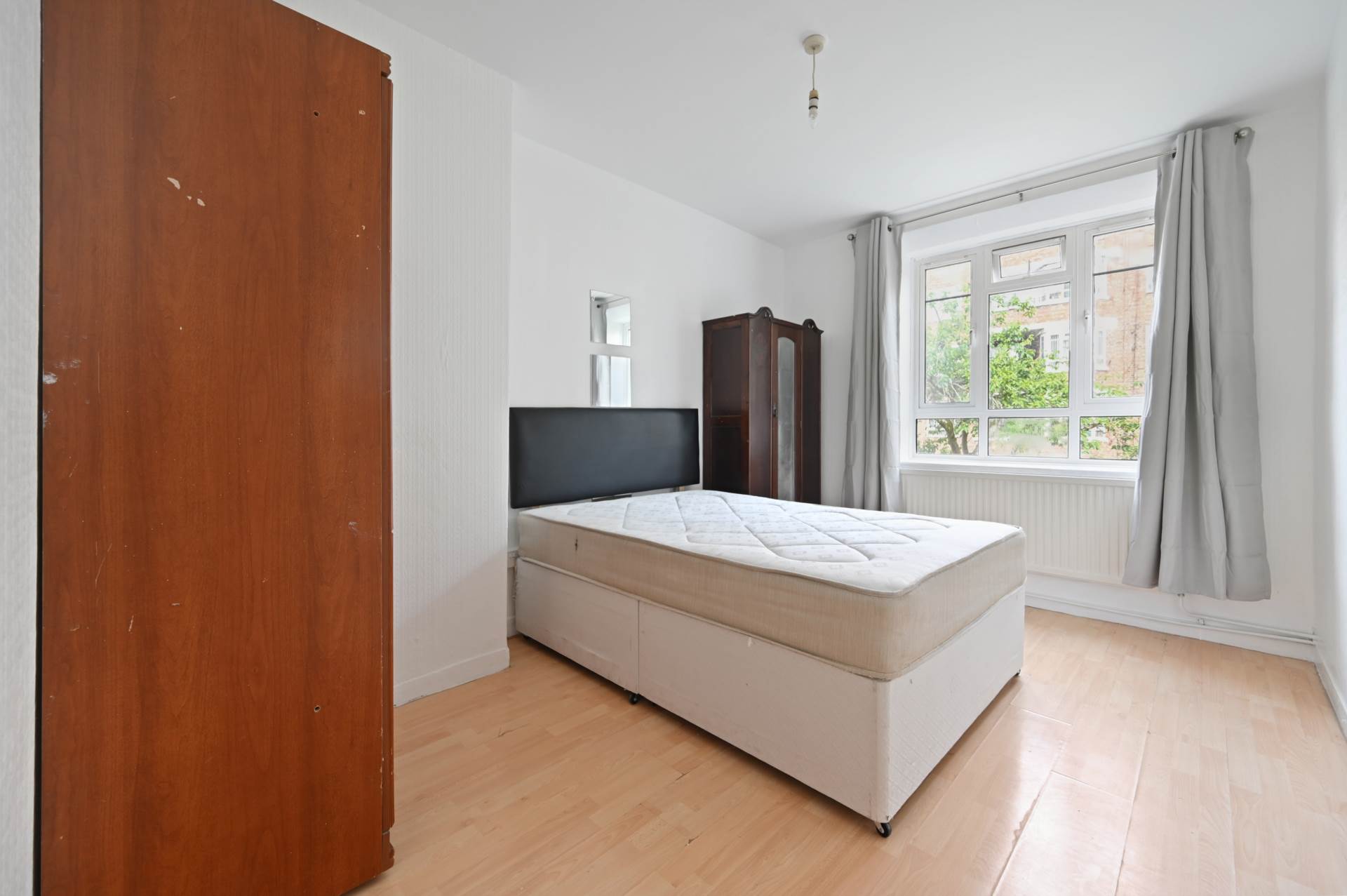 Additional Property Image 2 bedroom Flat to rent in London 8