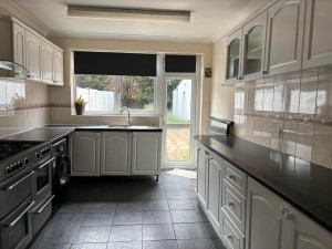 5 bedroom Semi Detached to rent in London
