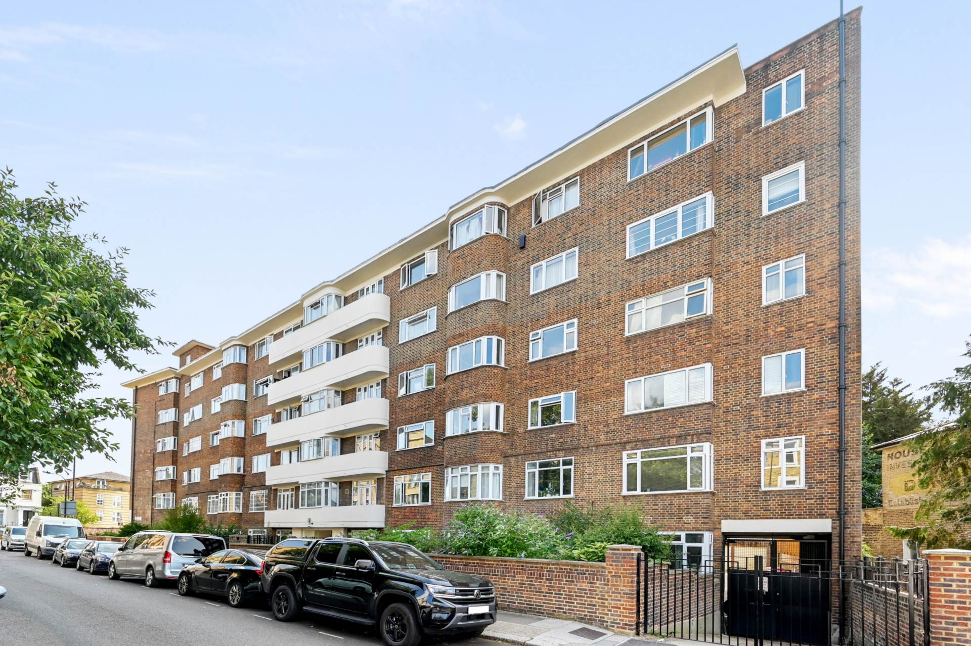 Additional Property Image 2 bedroom Flat for sale in London 11