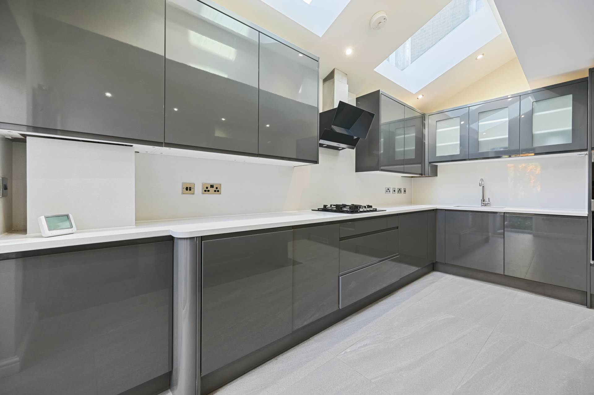 Additional Property Image 2 bedroom Flat to rent in London 3