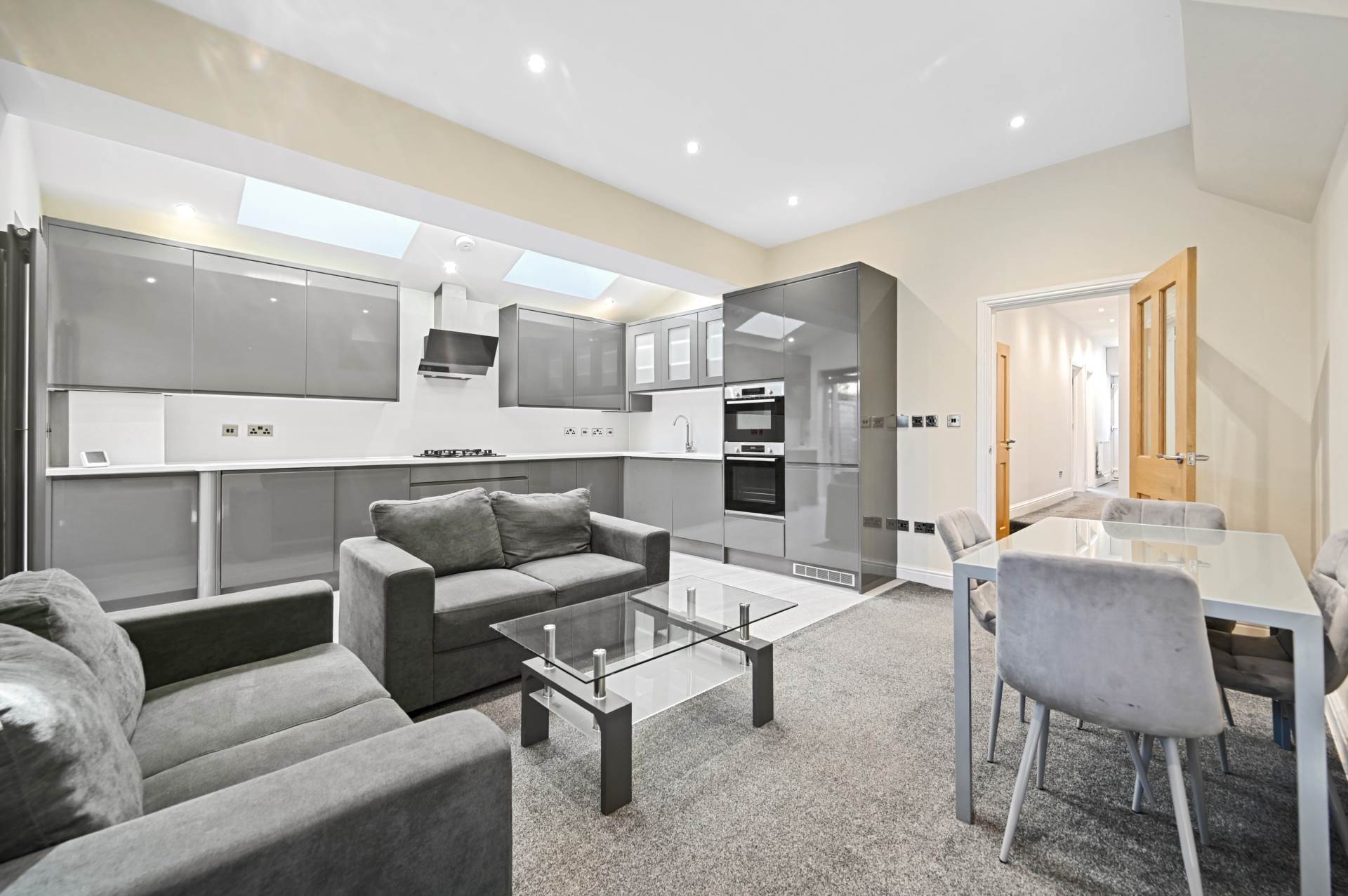 Additional Property Image 2 bedroom Flat to rent in London 4