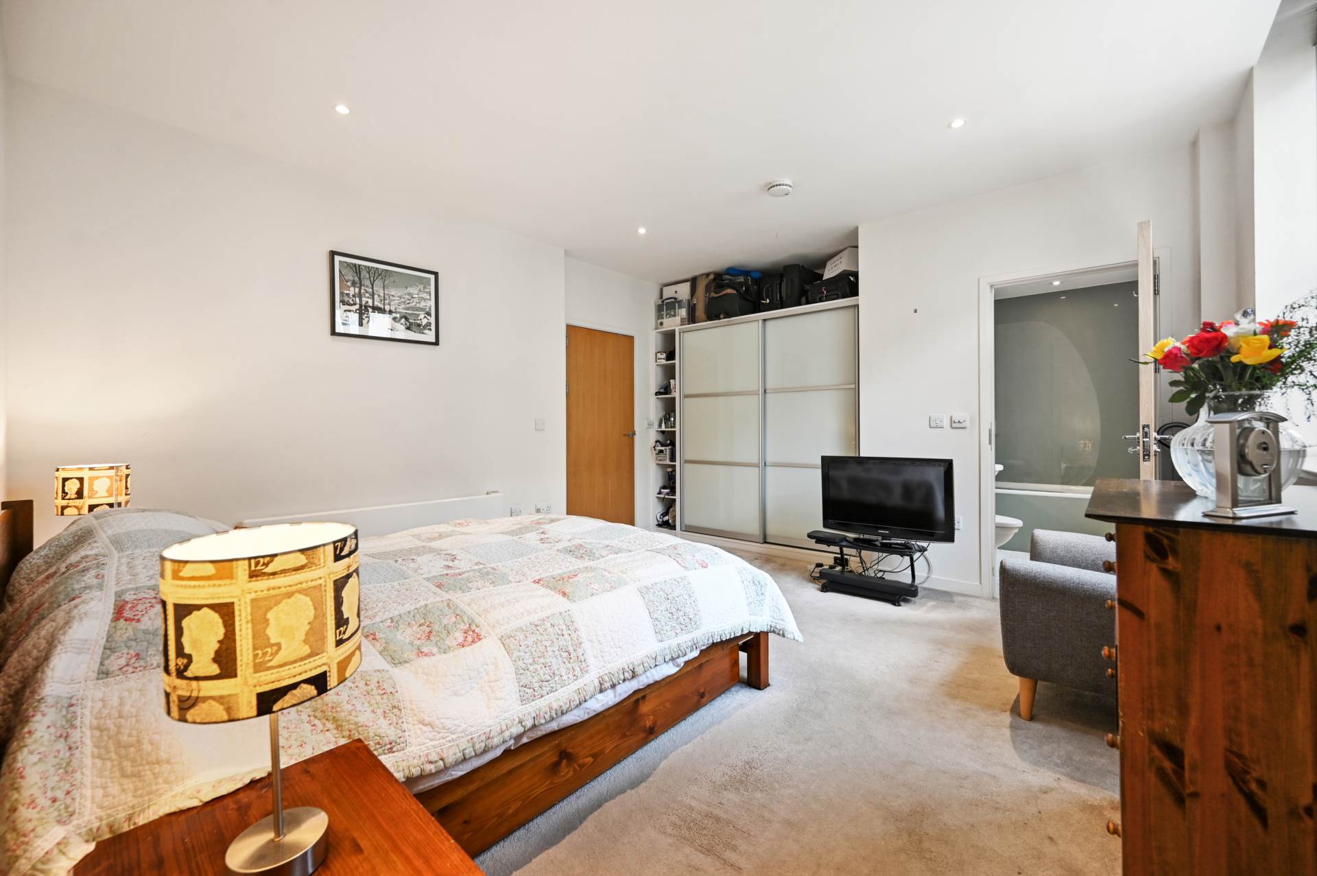 Additional Property Image 2 bedroom Apartment for sale in London 4