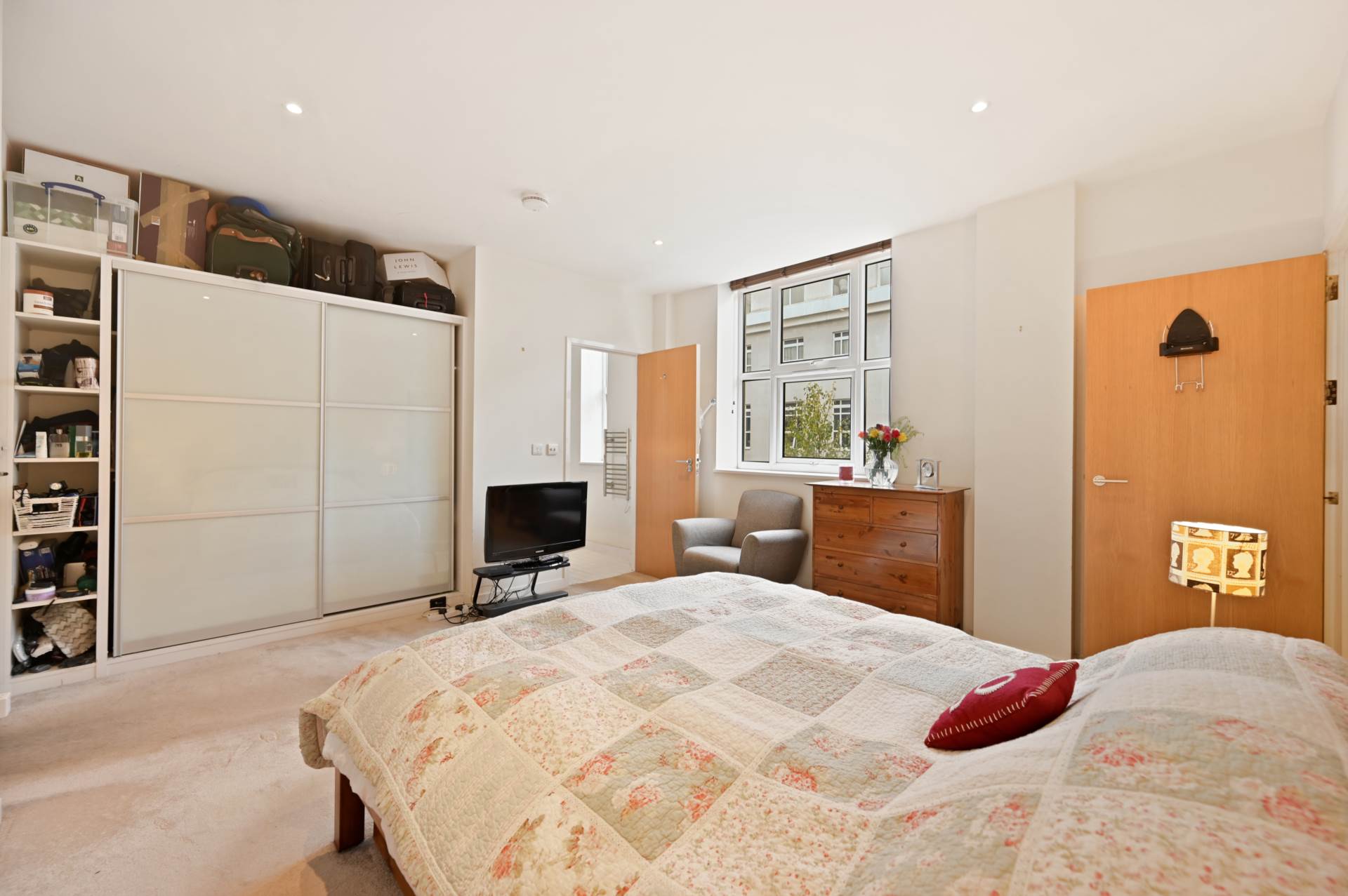 Additional Property Image 2 bedroom Apartment for sale in London 7