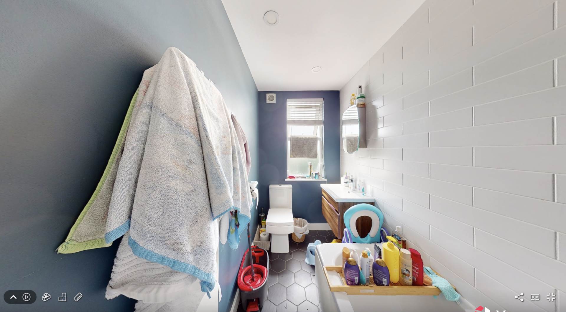 Additional Property Image 2 bedroom Flat to rent in London 8