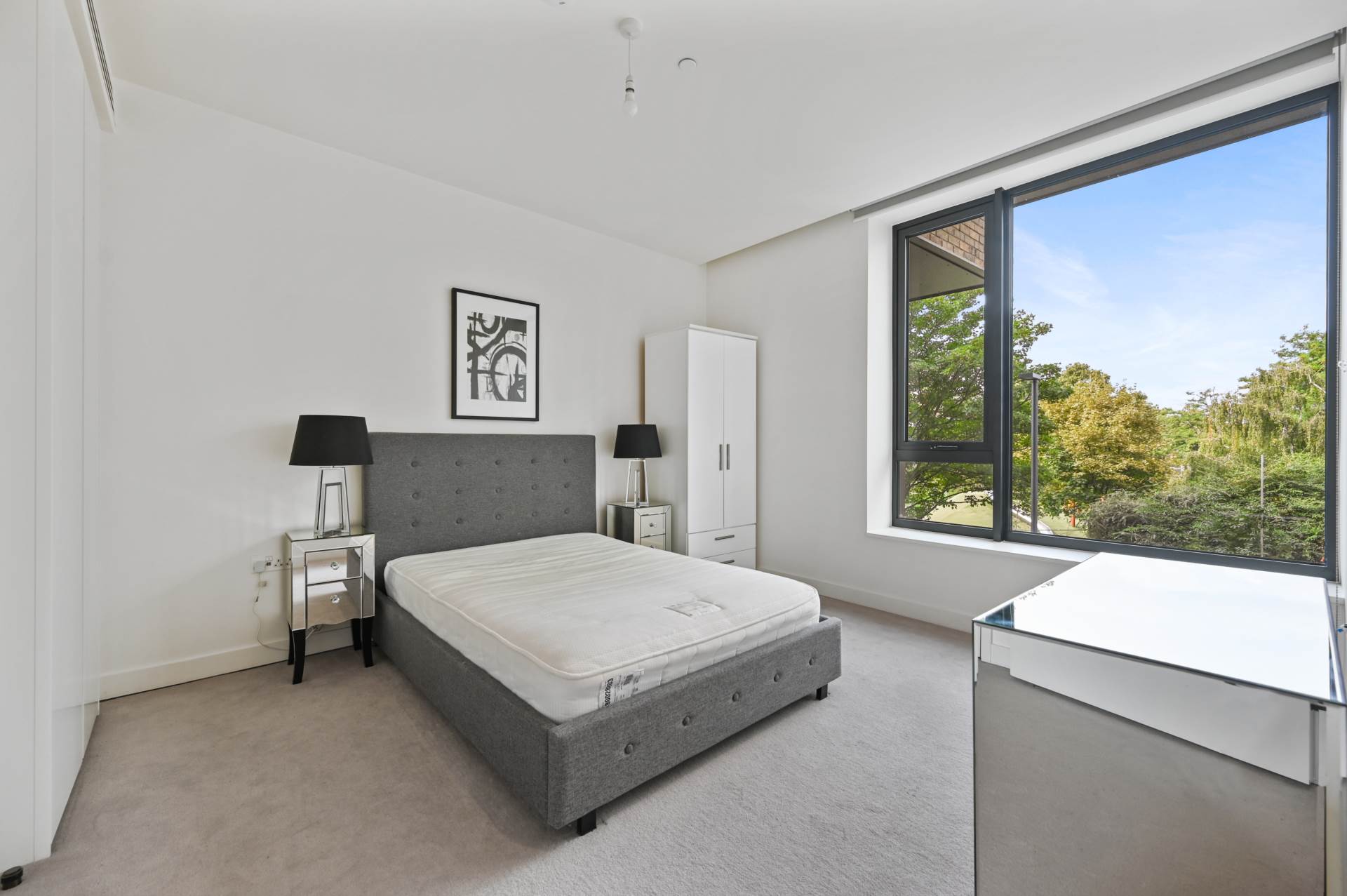 Additional Property Image 1 bedroom Apartment for sale in London 4