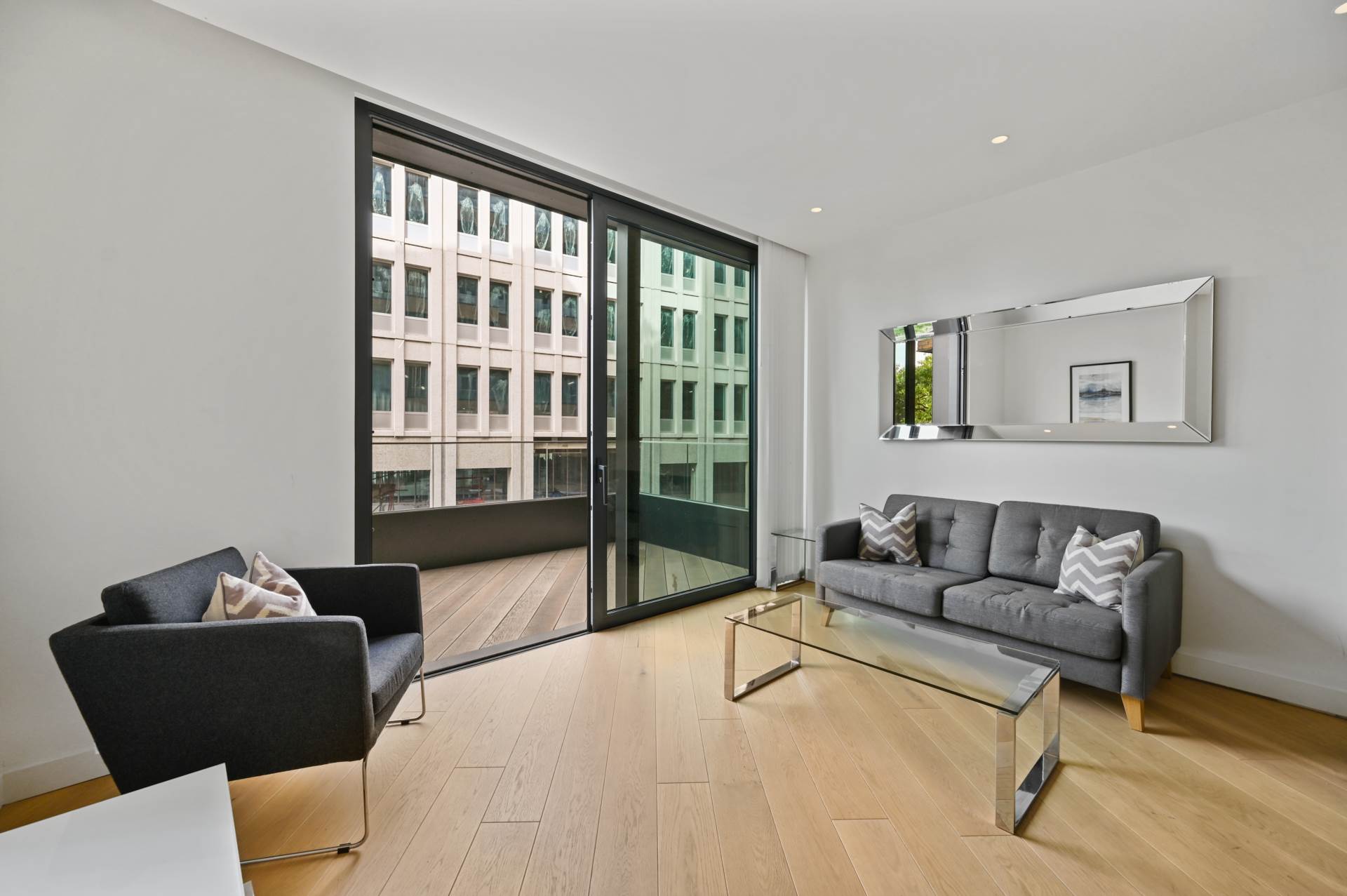 Additional Property Image 1 bedroom Apartment for sale in London 6