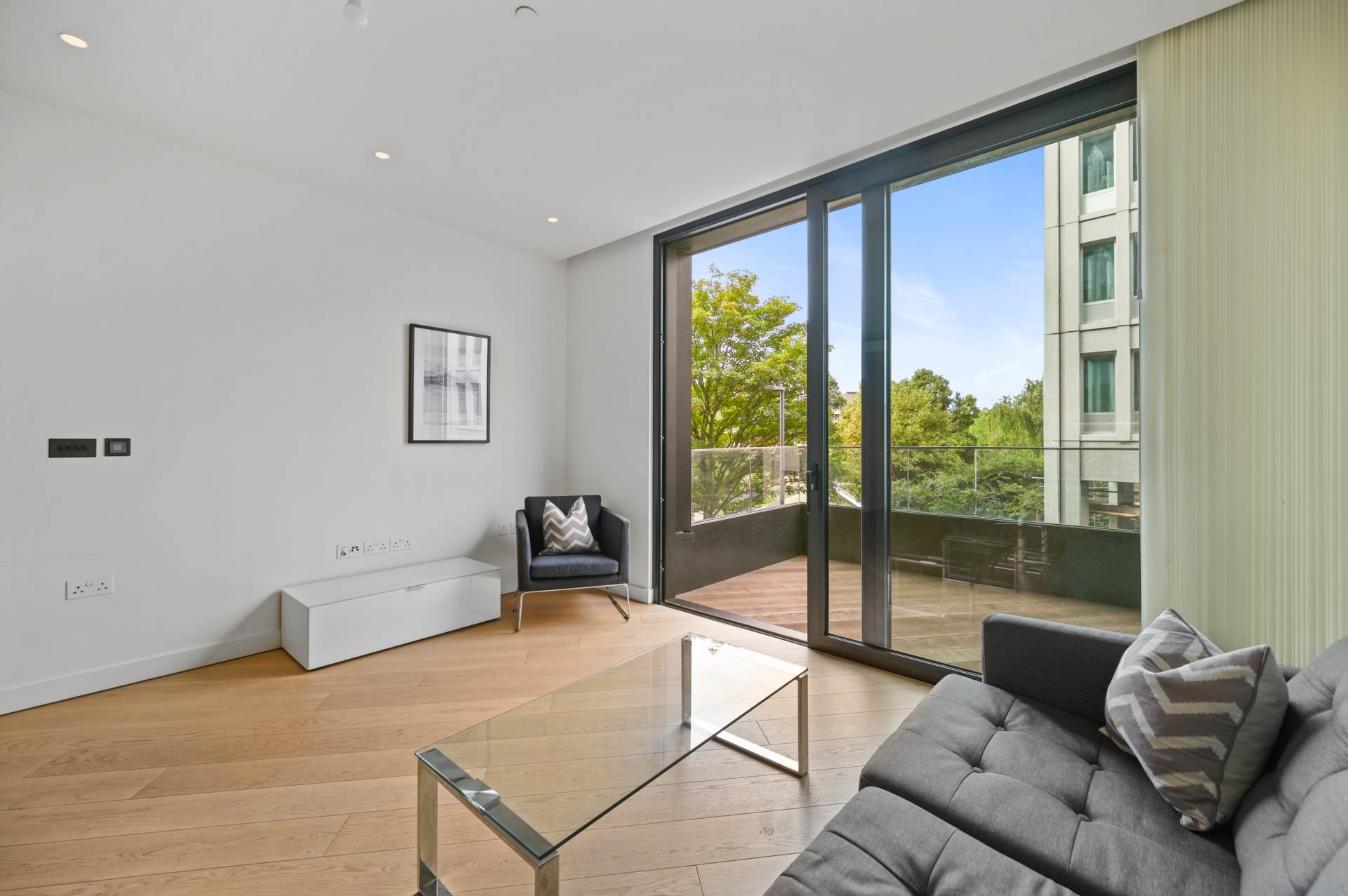 Additional Property Image 1 bedroom Apartment for sale in London 7